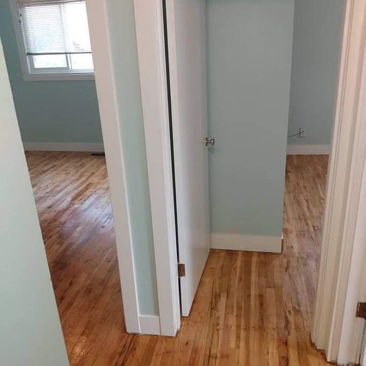 1st image of 9740 S Amber Ln