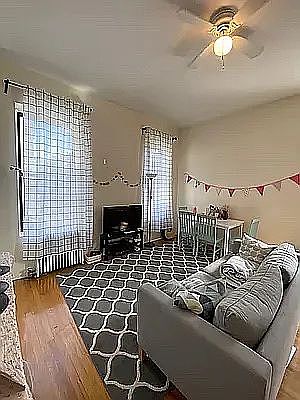 3rd image of 501 W 28th St APT 1