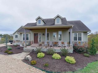 2400 Robertson Mill Way, Nixa, MO 65714