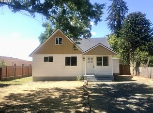 120 Knapp Ln, Eugene, OR 97404