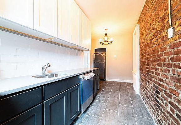 2nd image of 15 Crooke Ave #6E