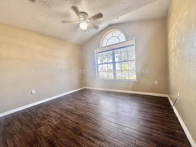 5536 Sycamore Canyon Dr — Photo 7
