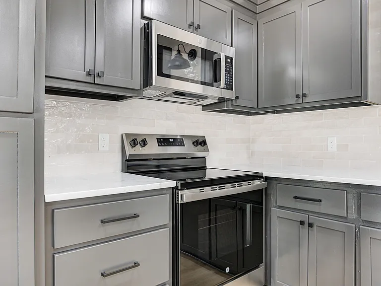 2212 Donna Dr — Photo 14