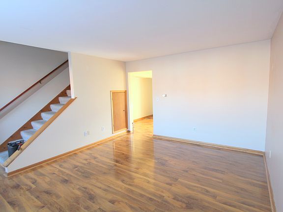 4th image of 1223 Town Crest Dr APT B