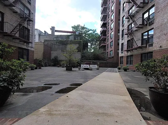 Rented by Green Home NY Realty LLC | media 19