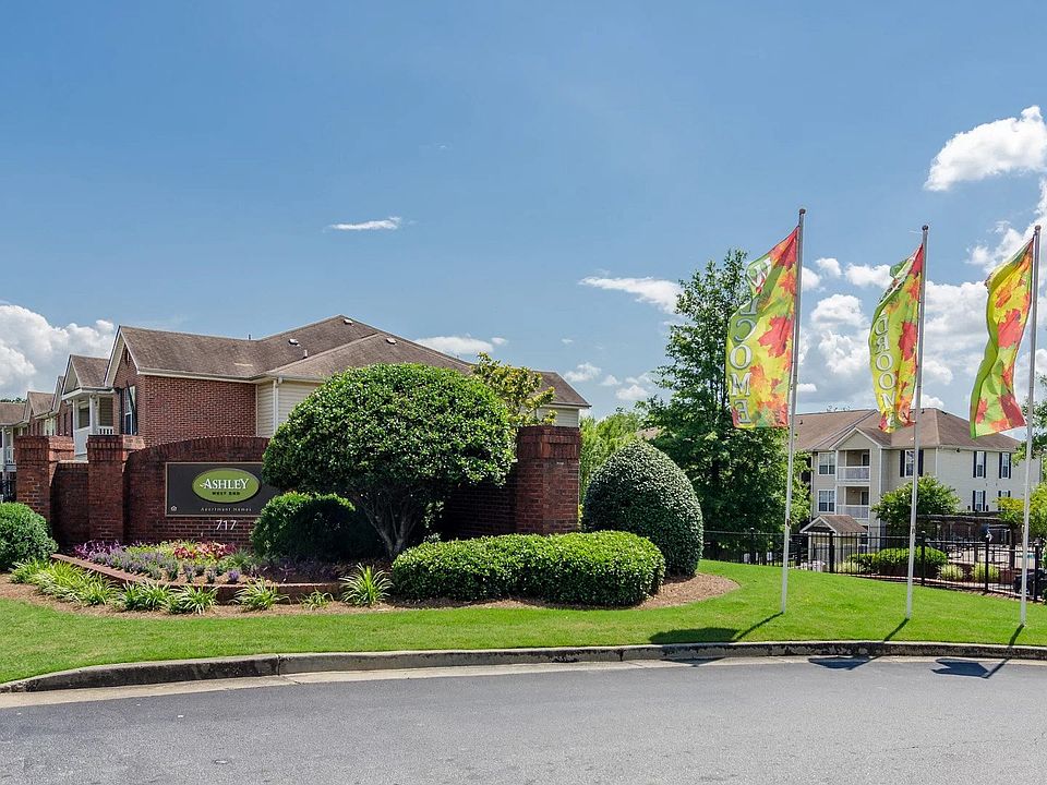 This beautiful brick enterance gives you a warm welcome to your new home