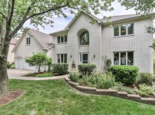 1380 Hunter Cir, Naperville, IL 60540
