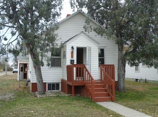 319 W 15th Ave, Torrington, WY 82240