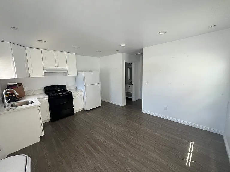548 Higuera St #A — Photo 2