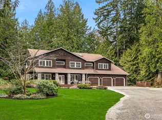 12615 Kallgren Rd NE, Bainbridge Island, WA 98110