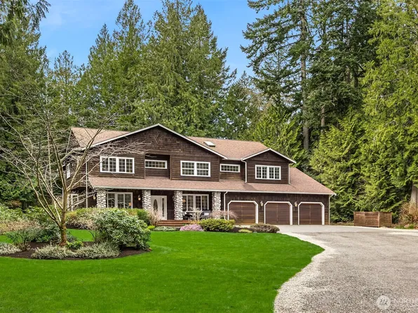 12615 Kallgren Road NE, Bainbridge Island, WA 98110