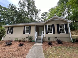 5916 Applewood Ln, Raleigh, NC 27609