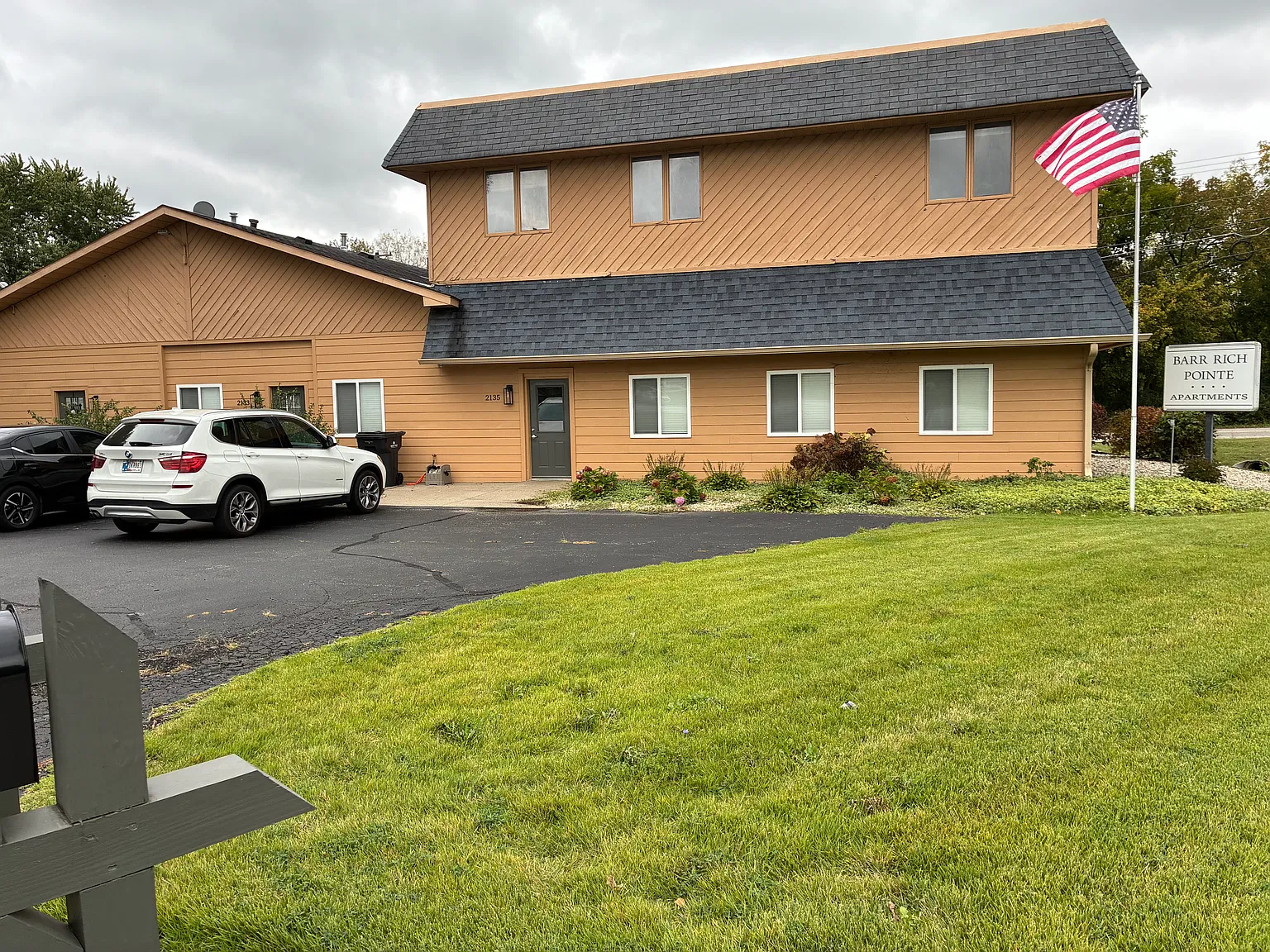 2135 N Scatterfield Rd — Photo 1