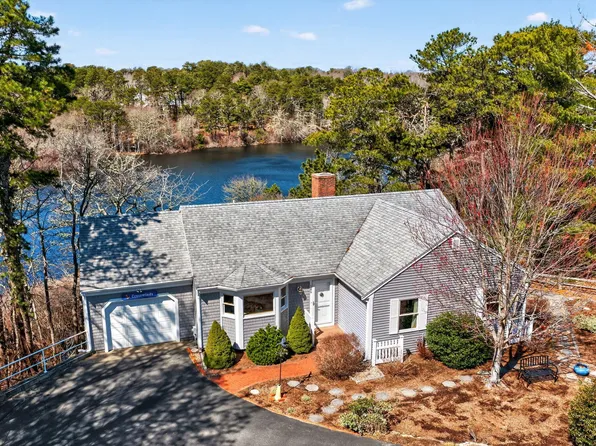 186 Canoe Pond Drive, Brewster, MA 02631