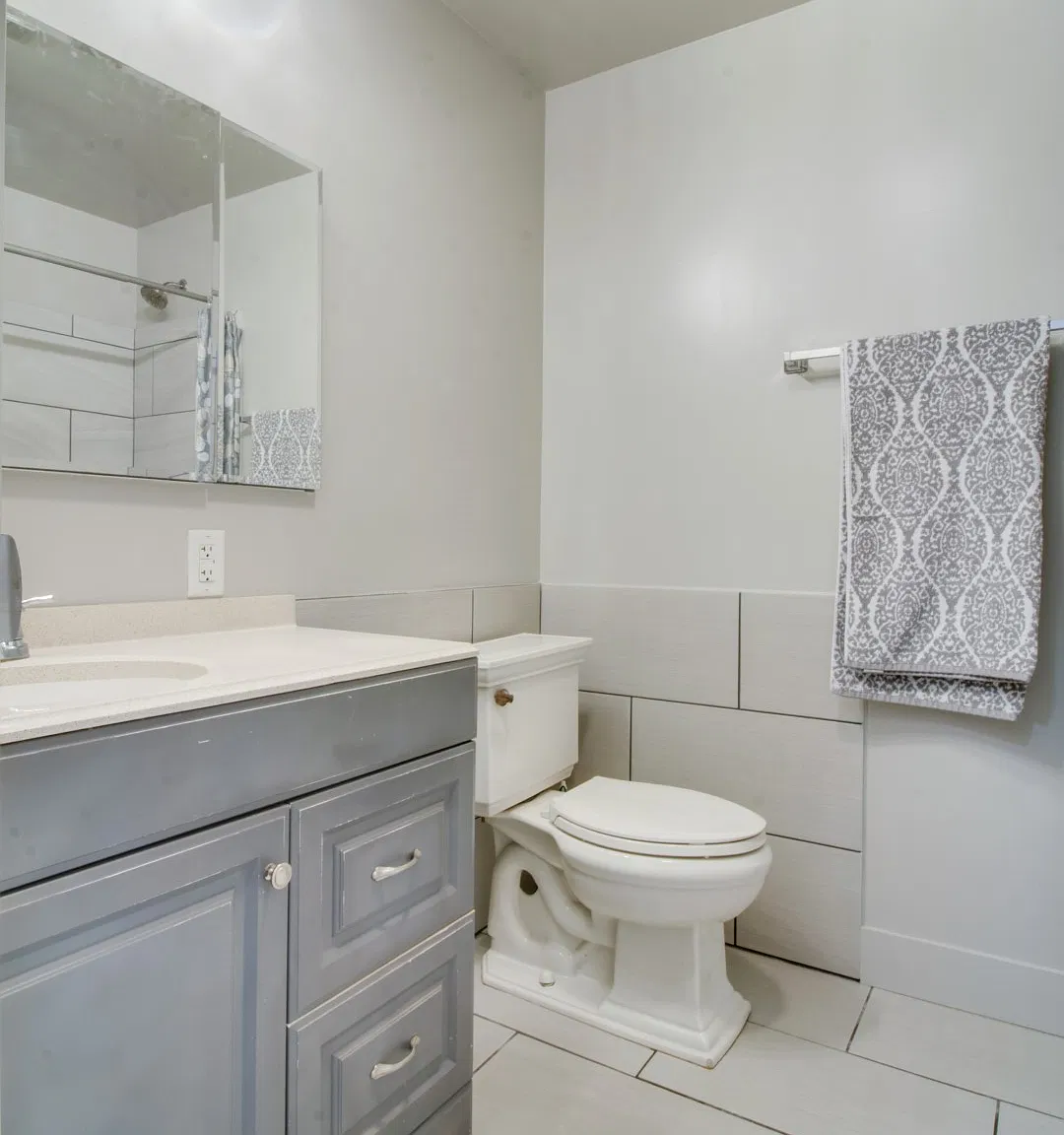 6 bed, 1830 sqft, $2,100 — Photo 4