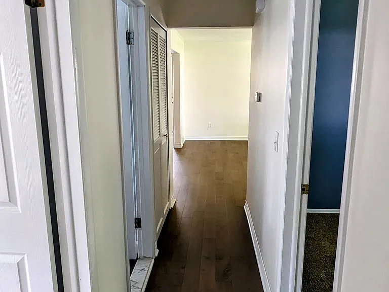 4676 Fairmont Dr — Photo 19
