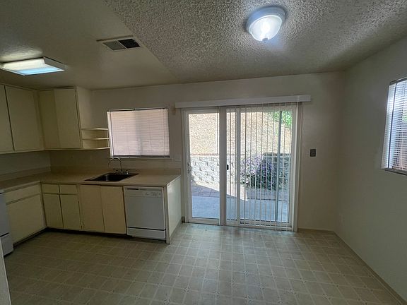 4th image of 2213 L St APT A
