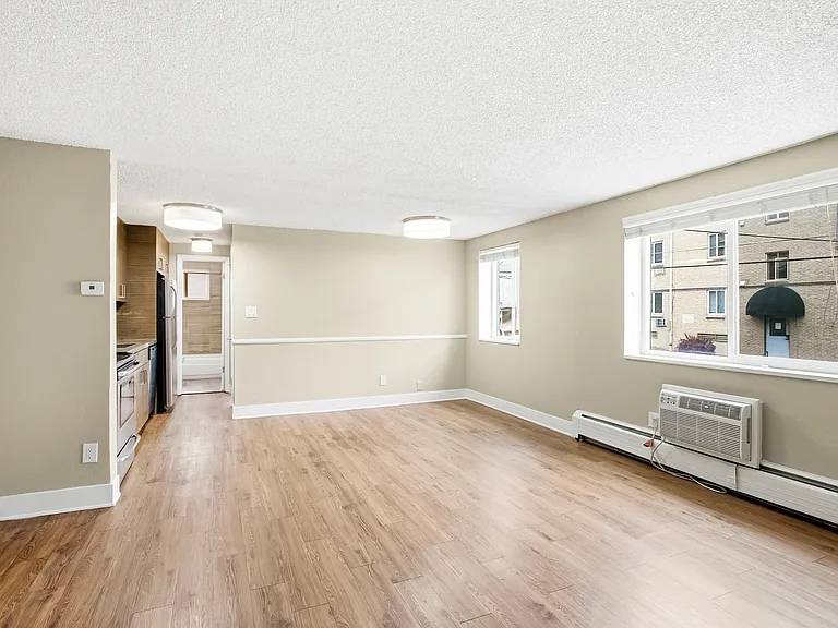 Pearl Apartments — Photo 28