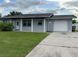 2328 Country Club Blvd, Cape Coral, FL 33990