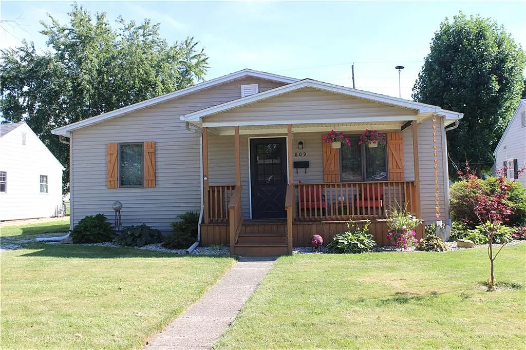 809 Cottage Ave photo 1