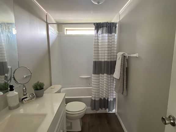 5th image of 5141 Chantelle Dr #109