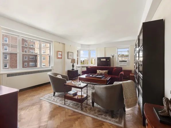 120 Cabrini Boulevard image 1 of 24