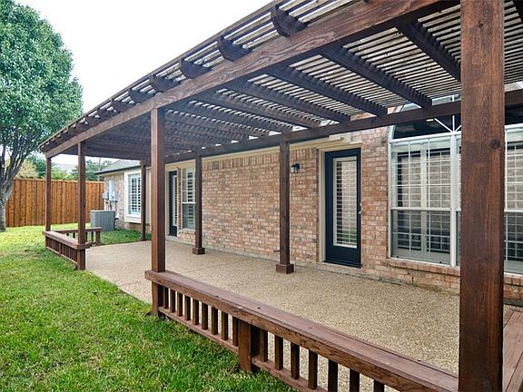 4th image of 7812 Creekway Ct