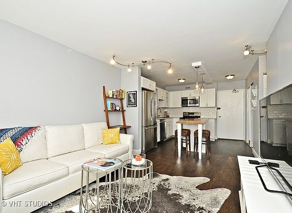 Living Room / Dining Room
