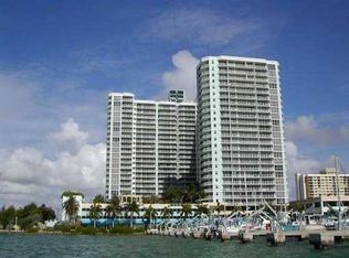 7601 E Treasure Dr PENTHOUSE 202, North Bay Village, FL 33141
