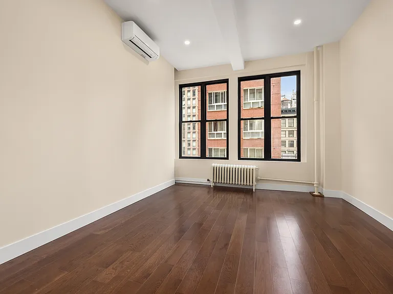 252 W 30th St #4B — Photo 10