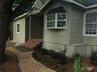 555 Gilcrease St, Van Alstyne, TX 75495