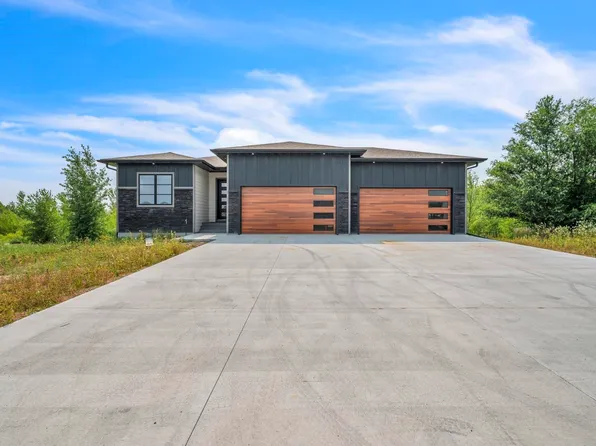 2905 Sportsmans Dr, Milford, IA 51351