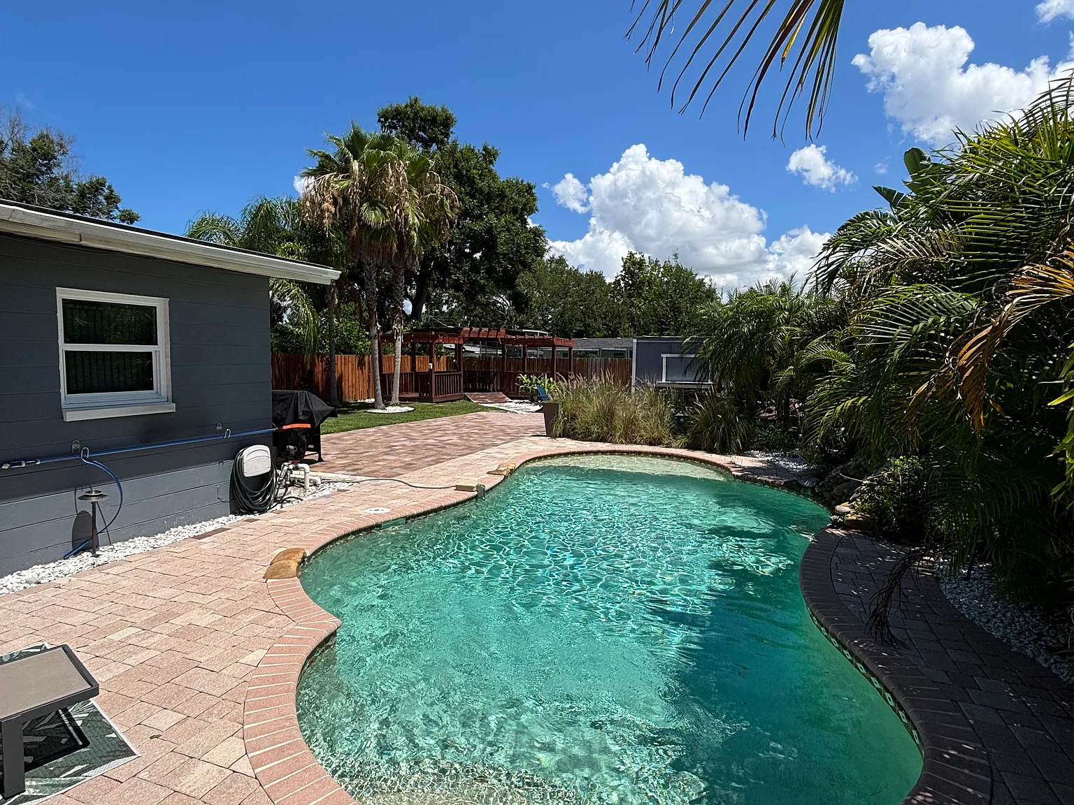 3 bed, 1222 sqft, $3,950 — Photo 1