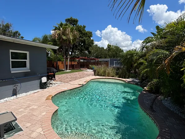 4003 W Bay Ave, Tampa, FL 33616