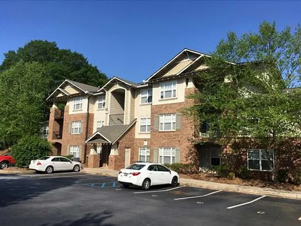 833 Old Greenville Hwy #1220 — Photo 1