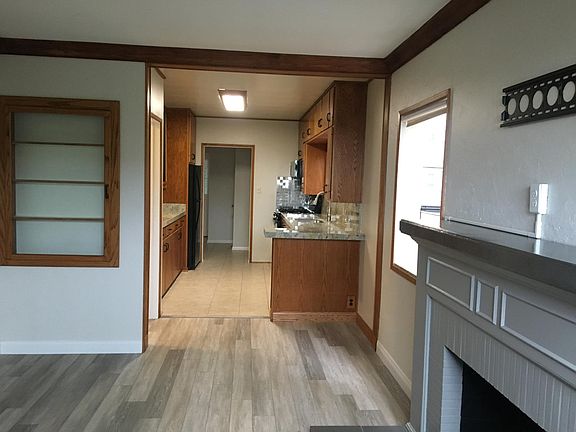 3rd image of 2104 Monterey Blvd