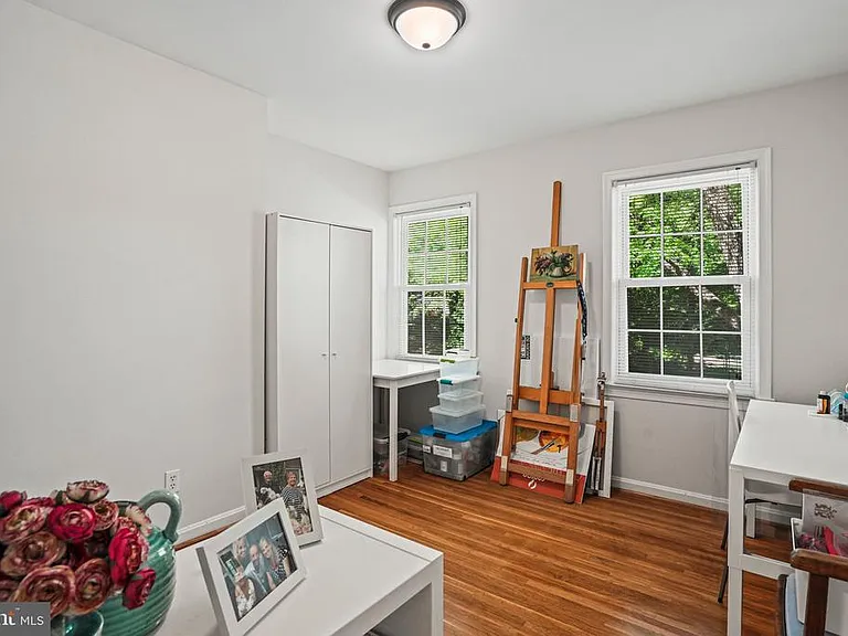 6117 Larstan Dr — Photo 25