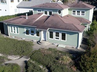1100 Three Wood Dr, Bandon, OR 97411