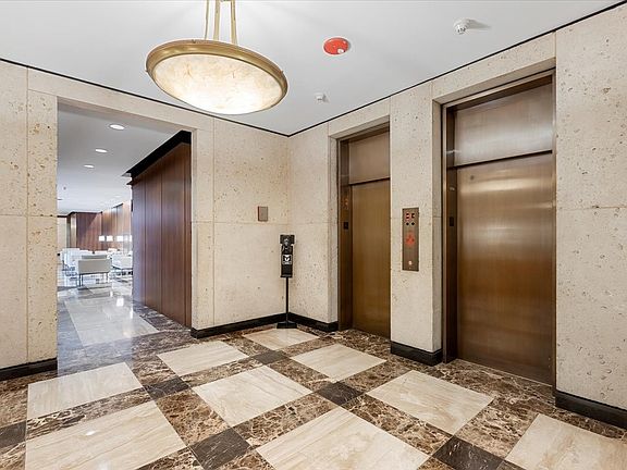 4th image of 1212 N Lake Shore Dr APT 9AN