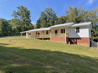 10568 Twin Springs Ln, Bon Aqua, TN 37025