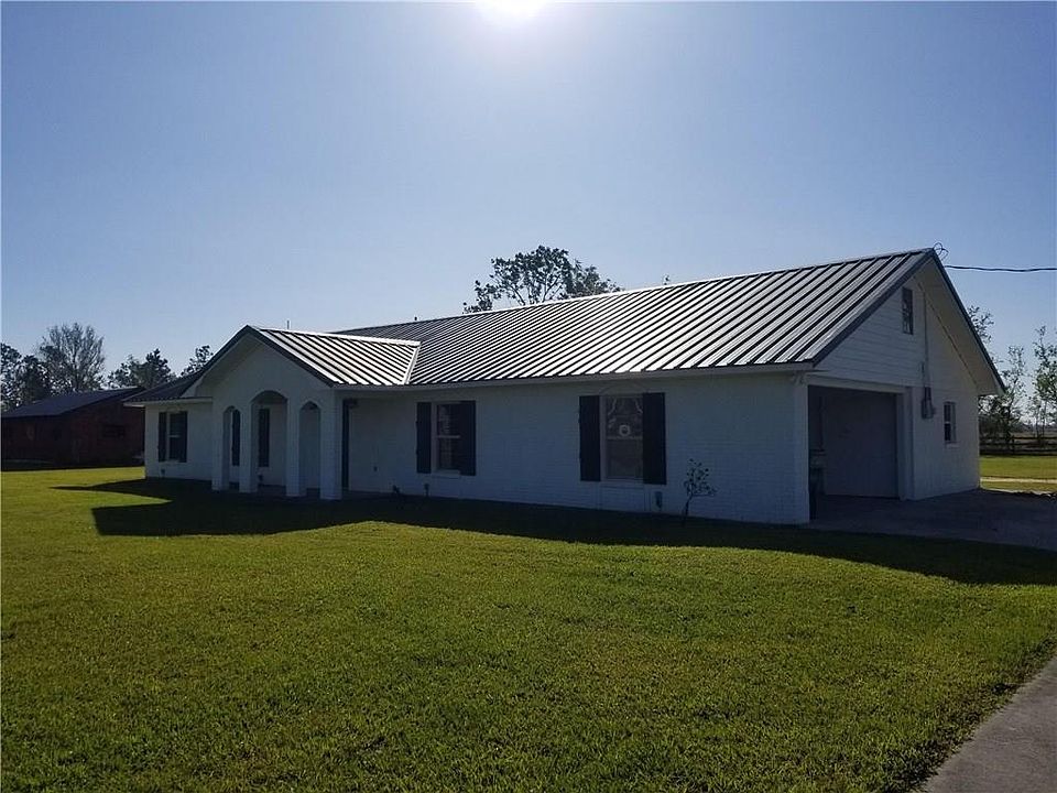 1st image of 3238 Rocky Ln