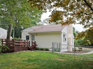 49 Laurie Rd, Landing, NJ 07850