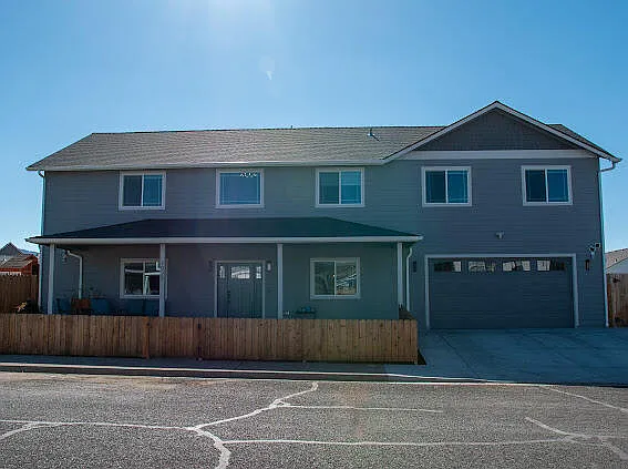 1029 Brandon Way photo 1