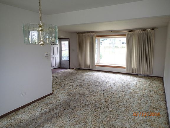 4th image of 1201 Sleepy Hollow Ln