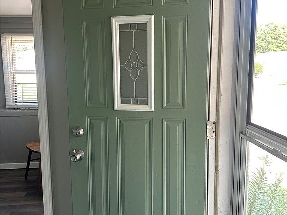 4th image of 1123 Lincoln St