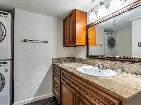 5th image of 7575 Katy Fwy APT 26