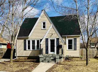 324 Oak St, Menasha, WI 54952