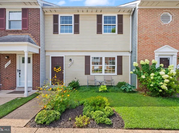 8409 Oakgrove Ct, Manassas, VA 20110