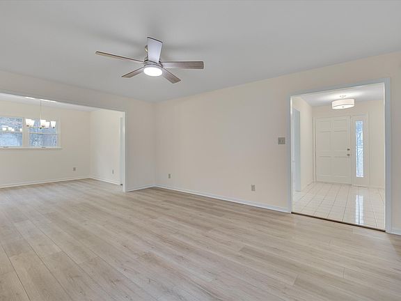 5th image of 108 Spencer Ct