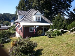 417 Morgantown St, Point Marion, PA